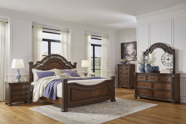 Picture of Lavinton Queen Poster Bed