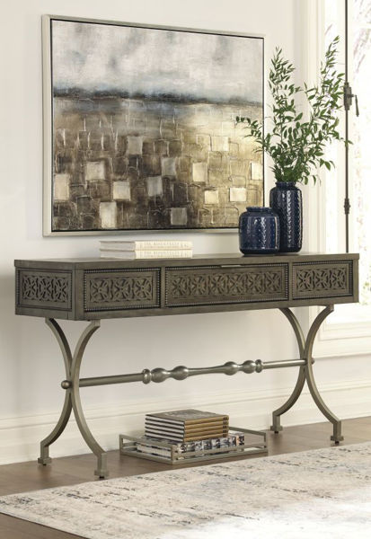 Picture of Quinnland Sofa Table